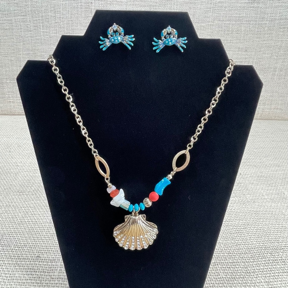 Gold Tone Seashell Pendant Necklace with Blue Crab Earrings Set,  Beach Vacation